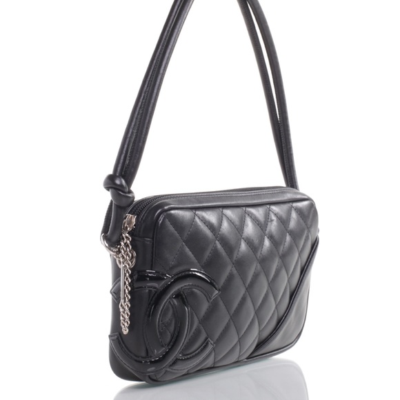 ISO Chanel Cambon in all black - Picture 2 of 2